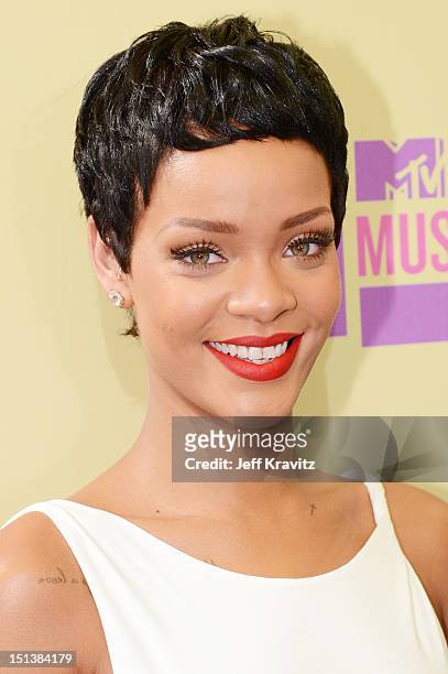 Singer Rihanna arrives at the 2012 MTV Video Music Awards at Staples Center on September 6, 2012 in Los Angeles, California.