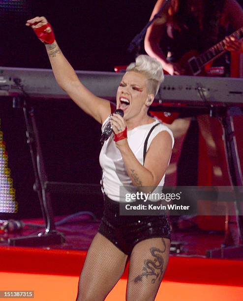 Pink Dancing Singer Pink Singer Tattoo Photos and Premium High Res Pictures - Getty Images