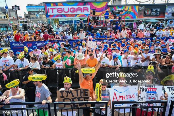 Spectators cheer ahead of the 2023 Nathan's Famous Fourth of July International Hot Dog Eating Contest at Coney Island on July 04, 2023 in the...