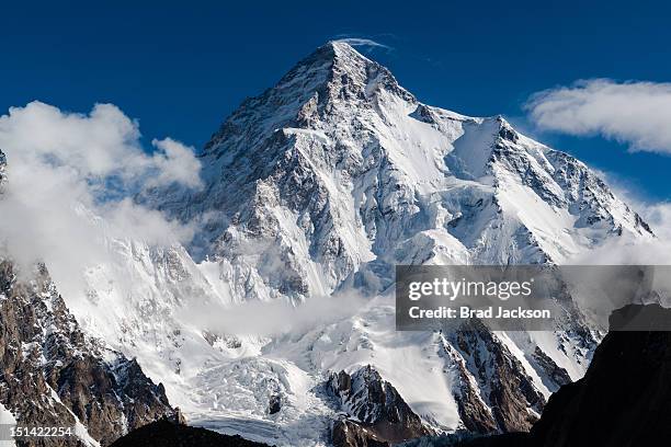 mountaineer's mountain - k2 mountain stock-fotos und bilder