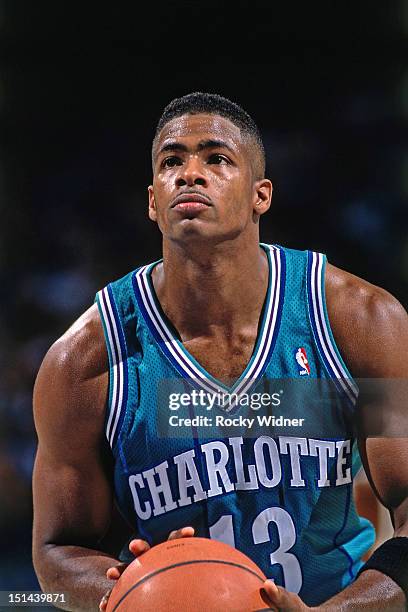 Kendall Gill of the Charlotte Hornets shoots against the Sacramento Kings on December 4, 1992 at Arco Arena in Sacramento, California. NOTE TO USER:...