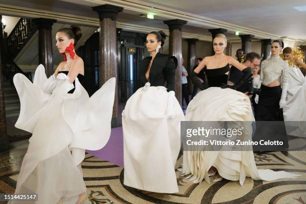 Models pose backstage prior to the Stéphane Rolland Haute Couture Fall/Winter 2023/2024 show as part of Paris Fashion Week on July 04, 2023 in Paris,...