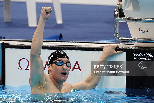 Bradley Snyder of the United States celebrates after winning gold in the Men's 400m Freestyle - S11 final on day 9 of the London 2012 Paralympic...