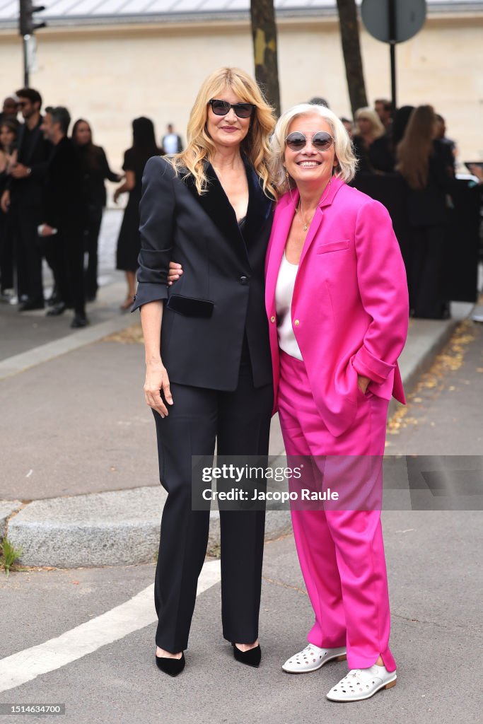 Giorgio Armani Privé : Outside Arrivals - Paris Fashion Week - Haute Couture Fall/Winter 2023/2024