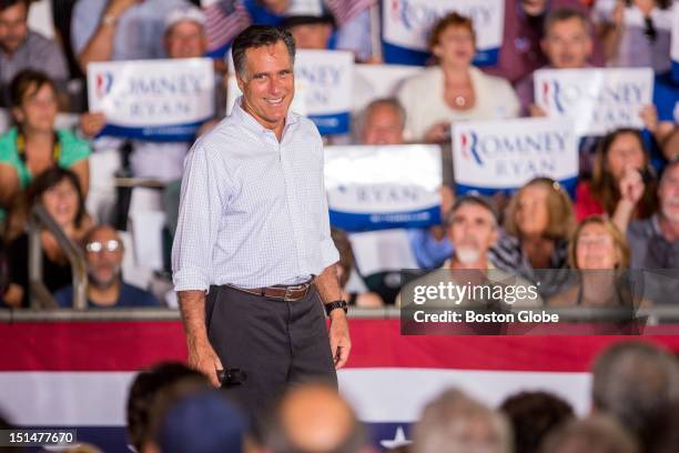 Mitt Romney Rally 78 Holman Stadium (Nashua) Photos & High Res Pictures - Getty Images