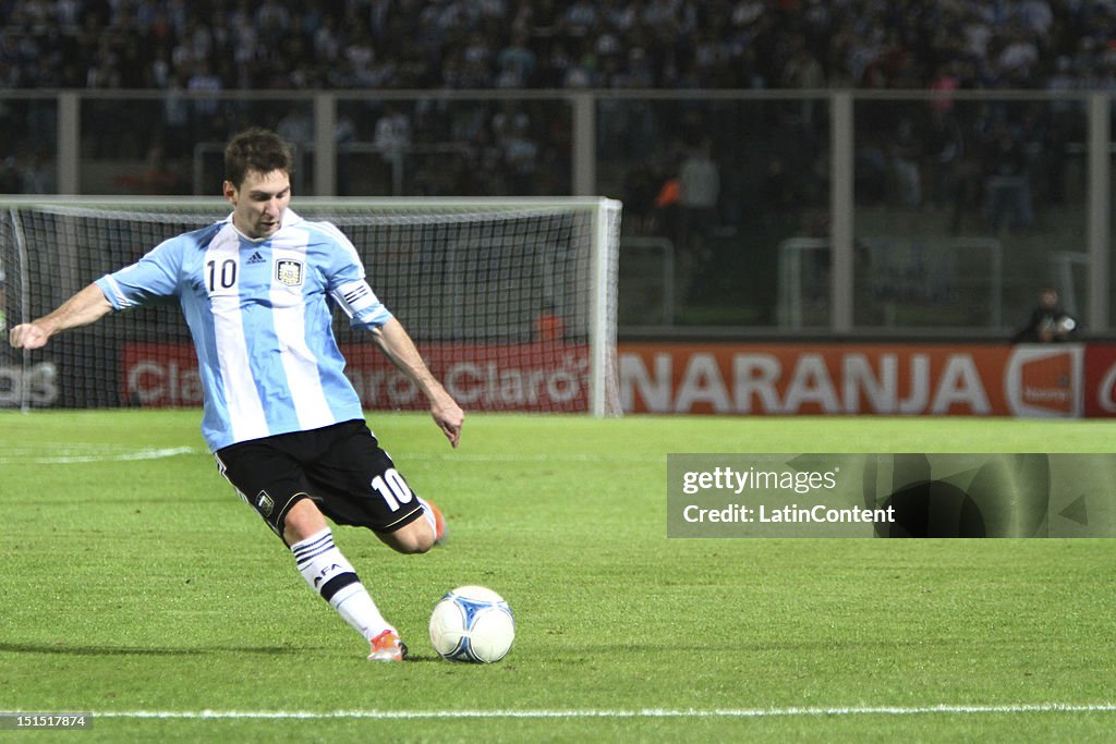 Argentina v Paraguay - South American Qualifiers