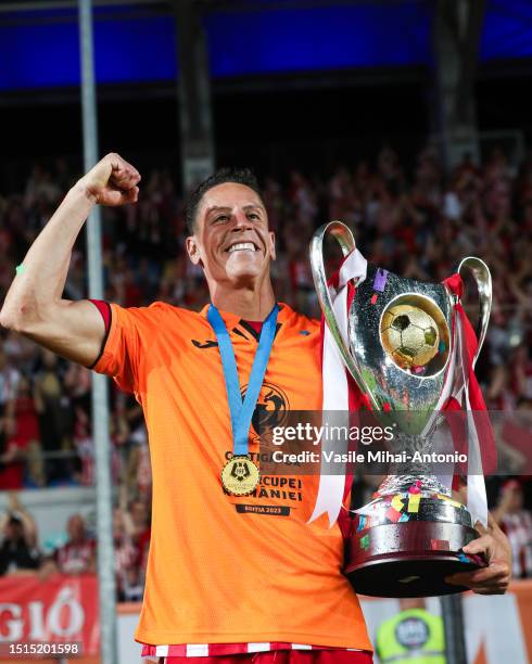 Mario Rondon Sepsi 217 Mario Rondon Photos & High Res Pictures - Getty Images
