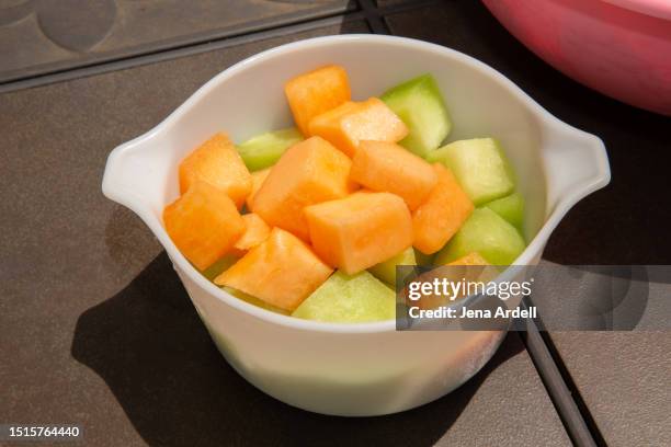 honey dew and cantaloupe melon, summer fruit, fresh fruit - cantaloupe stock pictures, royalty-free photos & images