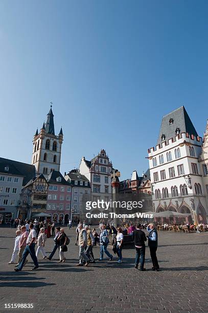 market square trier - stralsund stock pictures, royalty-free photos & images