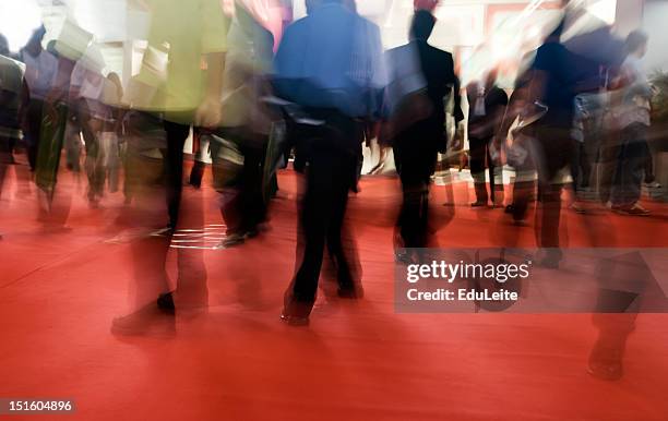 tradeshow exhibition - standing out from the crowd stockfoto's en -beelden