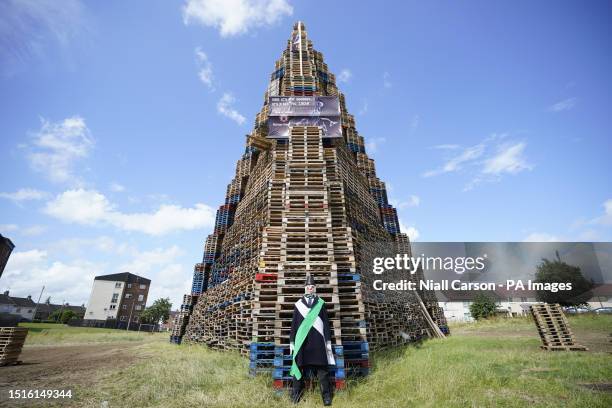 An effigy of Robert Lundy the Scottish army officer best known for serving as Governor of Londonderry during the early stages of the Siege of Derry,...