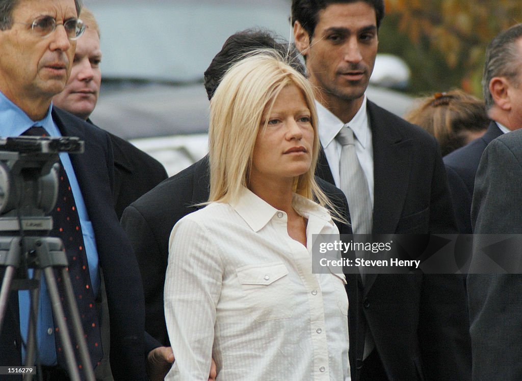 Lizzie Grubman Surrenders For Jail Sentence