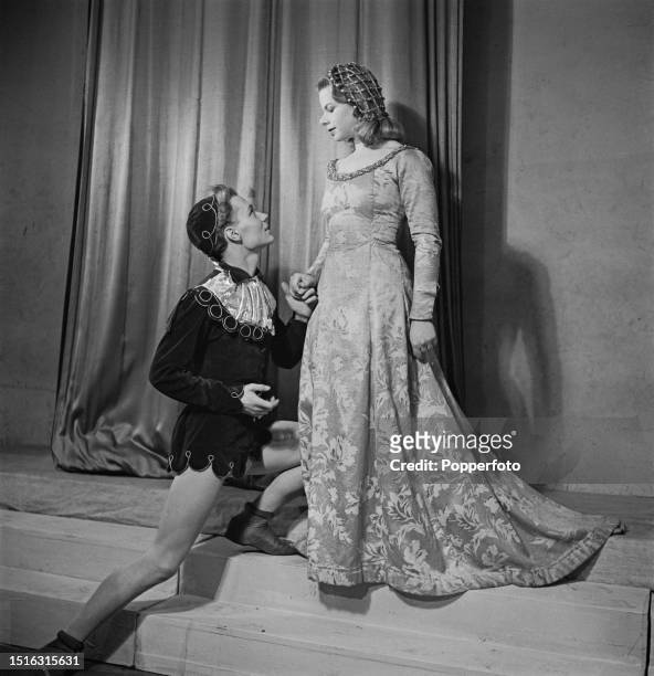 English actors Charles Hubbard and Jill Bennett appear in a Royal Academy of Dramatic Art production of the play Romeo and Juliet by William...