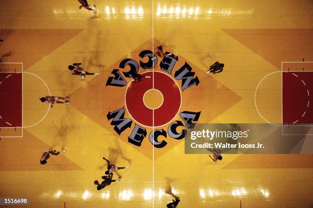 The New York Knicks move the ball upcourt against the Milwaukee Bucks during the NBA game at the Mecca Arena in Milwaukee, Wisconsin. NOTE TO USER:...