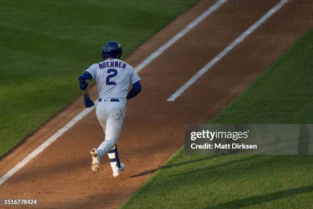 First Base Line Crowd 3,771 First Base Line Stock Photos, High-Res Pictures, and Images ...
