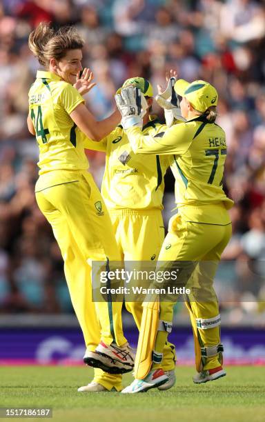 Annabel Sutherland of Australia is congratulated after bowling Heather Knight, Captain of England during the Women's Ashes 2nd Vitality IT20 match...