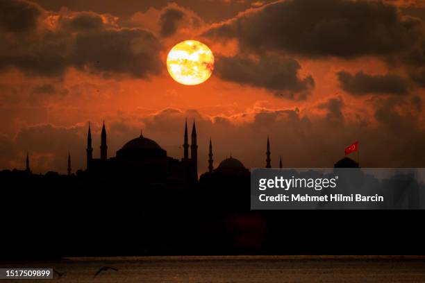 bosphorus at sunset from hagia sophia, istanbul, turkey - moské bildbanksfoton och bilder