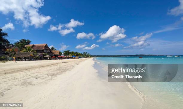 seven mile beach, negril, jamaica - jamaica beach bildbanksfoton och bilder