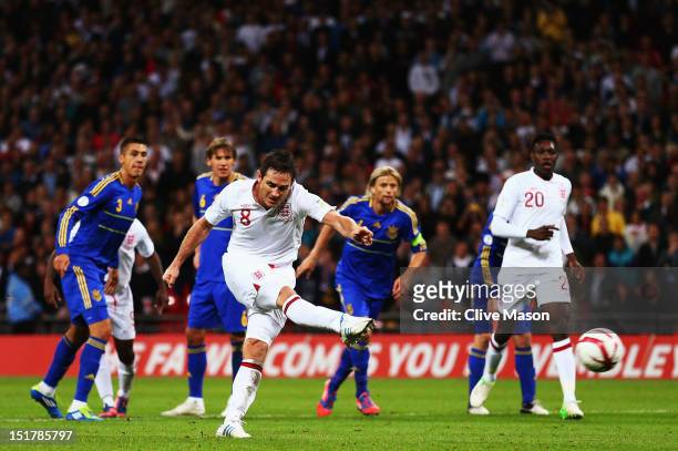Frank Lampard of England scores their first goal from the penalty spot during the FIFA 2014 World Cup Group H qualifying match between England and...