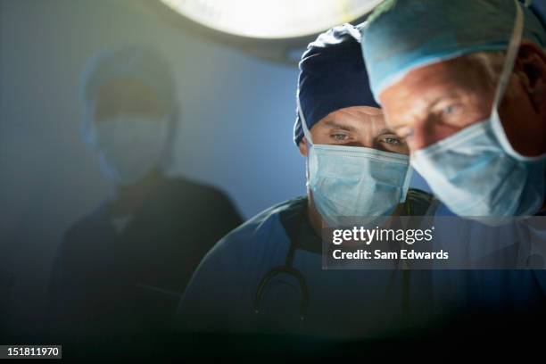 Spring Operating Room Reflection 3,596 Surgery Observation Room Stock Photos, High-Res Pictures, and ...