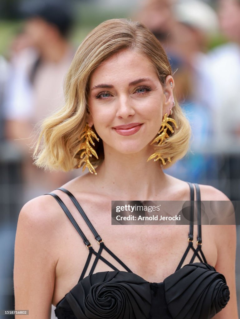 Schiaparelli : Outside Arrivals - Paris Fashion Week - Haute Couture Fall/Winter 2023/2024