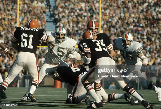 Playoffs: Miami Dolphins Manny Fernandez and Nick Buoniconti in action vs Cleveland Browns at Orange Bowl Stadium. Miami, FL CREDIT: Heinz Kluetmeier