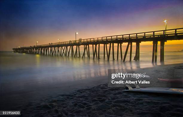 port hueneme pier - oxnard photos et images de collection