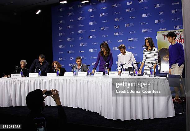 Moderator Henri Behar, actor Adnan Haskovic, writer Margaret Mazzantini, director Sergio Castellitto, actress Penélope Cruz, actor Emile Hirsch,...