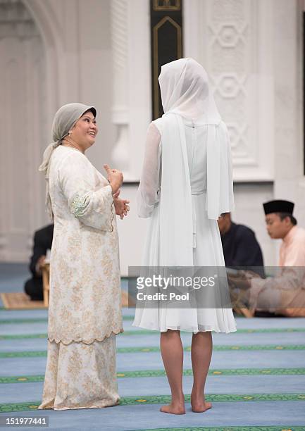 Catherine, Duchess of Cambridge visits Assyakirin Mosque on day 4 of Prince William, Duke of Cambridge and Catherine, Duchess of Cambridge's Diamond...