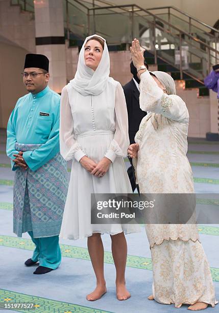 Catherine, Duchess of Cambridge visits Assyakirin Mosque on day 4 of Prince William, Duke of Cambridge and Catherine, Duchess of Cambridge's Diamond...