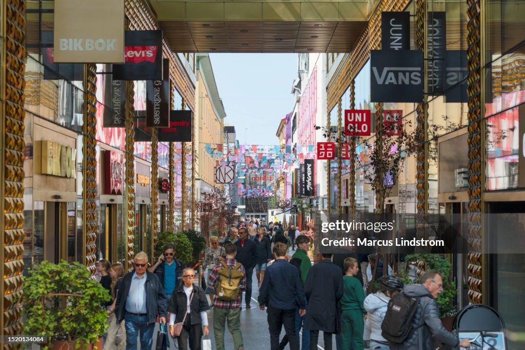 Crowded shopping street in central Gothenburg