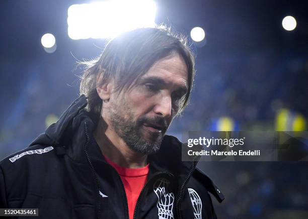 Diego Martinez coach of Huracan looks on prior a match between Boca Juniors and Huracan as part of Liga Profesional 2023 at Estadio Alberto J....