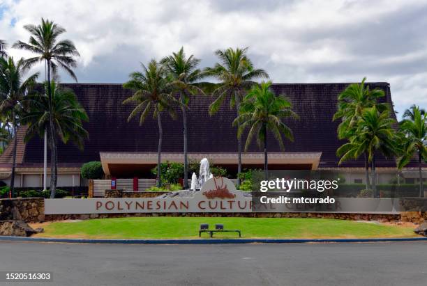 polynesian cultural center, laie, oahu, hawaii - polynesian-people stock pictures, royalty-free photos & images