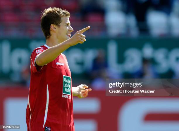 Hendrick Zuck of Kaiserslautern celebrates after scoring his teams first goal during the second Bundesliga match between 1.FC Kaiserslautern and MSV...