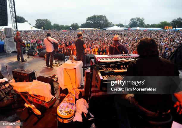 Zac Brown and The Zac Brown Band performs during the Austin City Limits Music Festival at Zilker Park on October 3, 2009 in Austin, Texas.