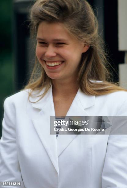 Lady Sarah Armstrong Jones attends the Queen Mother's 87th Birthday on August 4, 1987 outside Clarence House in London.