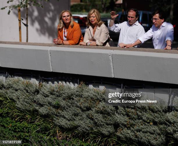 The CEO of Calle30, Rosalia Gonzalo; the delegate of Works and Equipment, Paloma Garcia Romero; the delegate of Urbanism, Environment and Mobility,...