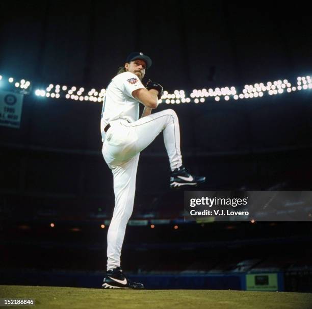 Early Randy Johnson 114 Randy J Johnson Photos & High Res Pictures - Getty Images