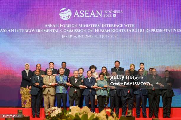 Malaysian Foreign Minister Zambry Abdul Kadir, Philippines' Foreign Secretary Enrique Manalo, Singaporean Foreign Minister Vivian Balakrishnan,...