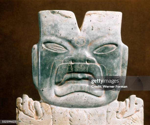 Jade figurine of a jaguar spirit, Mexico. Olmec.