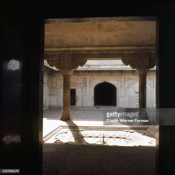 Delhi, The Moti Masjid . Built by Shah Jahan between 1646 and 1653. India. Moghul. Delhi.