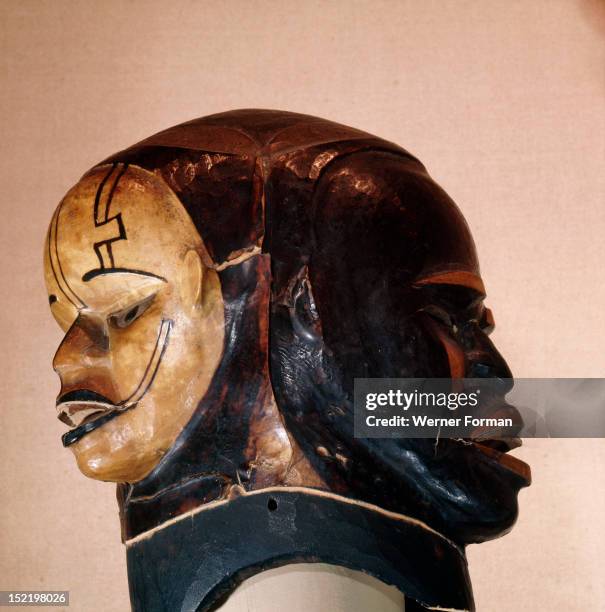 Janus Mask Janus Face Photos and Premium High Res Pictures - Getty Images