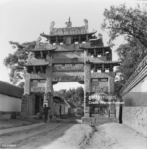 Tsinanfu 12 photos et images haute résolution de Shantung Province - Getty Images