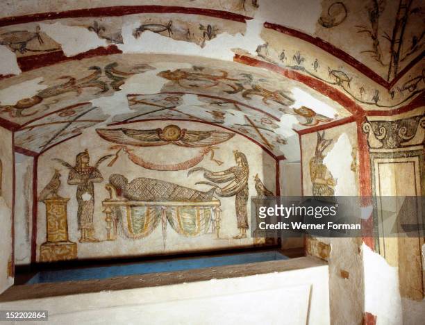 The Tegran tomb, The richly decorated tombs of the Alexandrian upper classes of the Roman period are dominated by the traditional motifs of Egyptian...