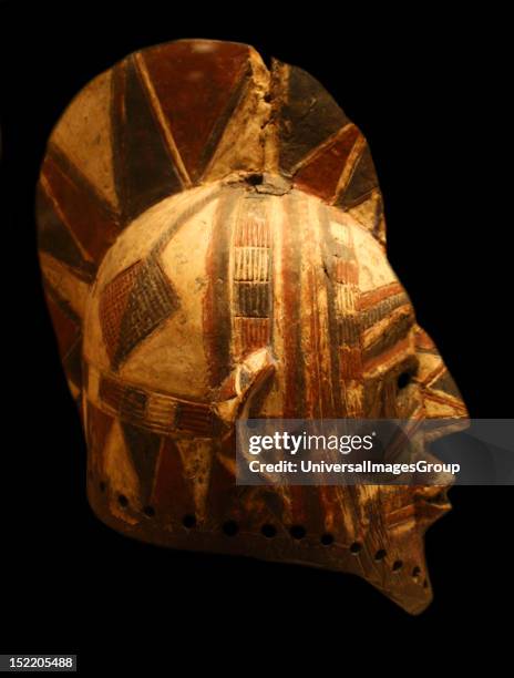 Helmet Mask Burkina Faso, Bobo peoples 19th-20th century. Wood, animal hair, resin, pigment.