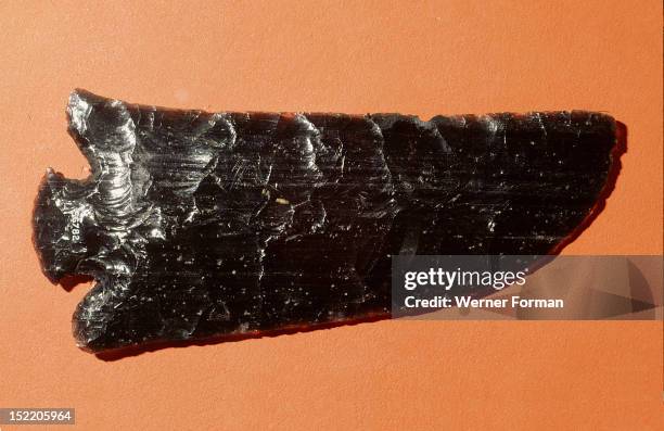 Obsidian knife, USA. Hopewell. 300 BC AD 500. Ohio, from Yellowstone Park.