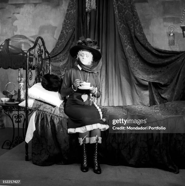 Elsa Aponi Elsa Albani Photos and Premium High Res Pictures - Getty Images