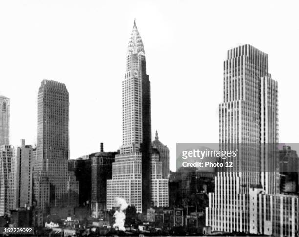United States New York, Chrysler Building between Channing Building and New York Daily News building .