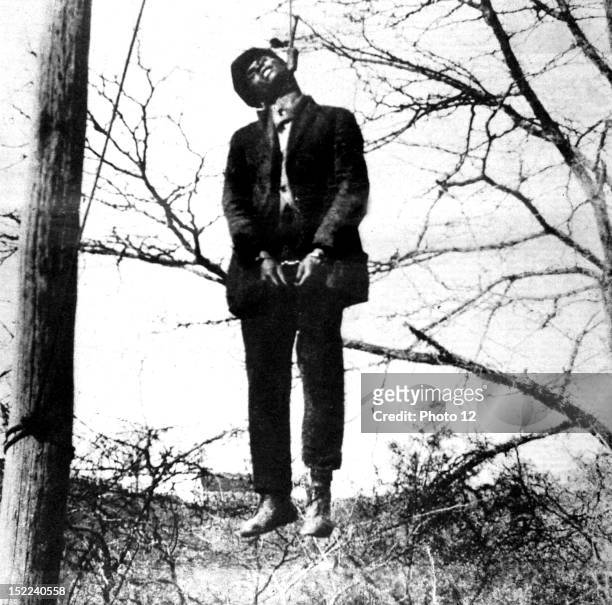 United States Lynching scene in Texas, A black man, accused of having attacked a white woman, is hanged immediately.