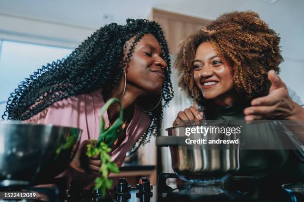 Smelling Delicious Smelling Food Aroma Photos and Premium High Res Pictures - Getty Images